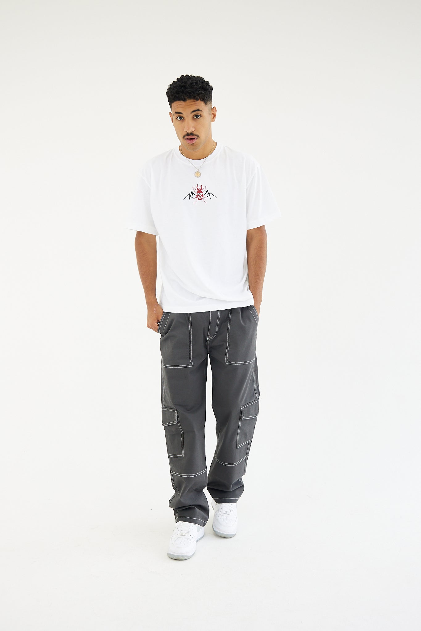 Charcoal Stitches Cargo Pants – leon