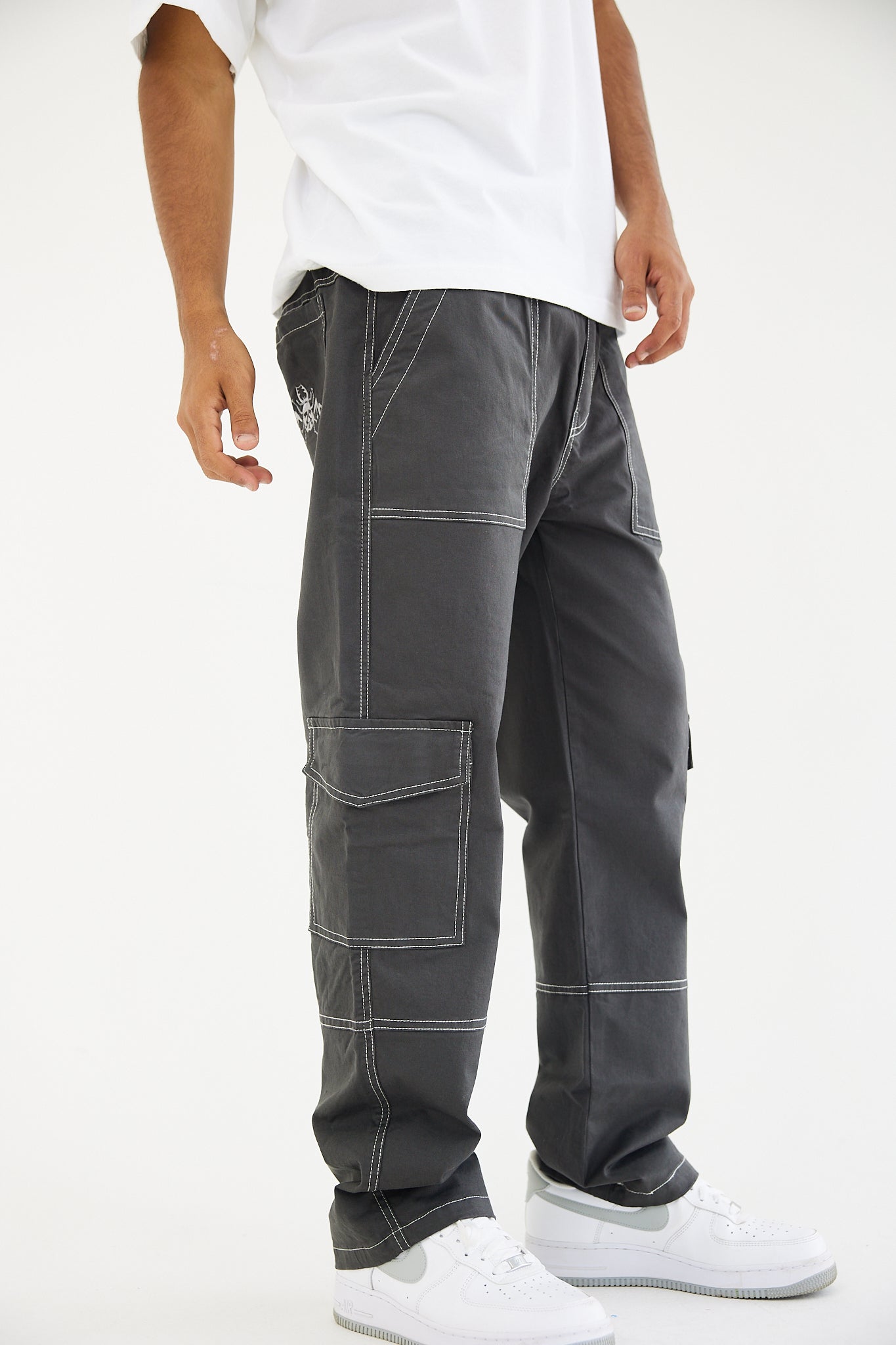 ★SCULPTOR★ Openwork Stitch Carpenter Pants Charcoal SC23S4 MUSINSA | SCULPTOR Stitch Detail Carpenter Pants Charcoal
