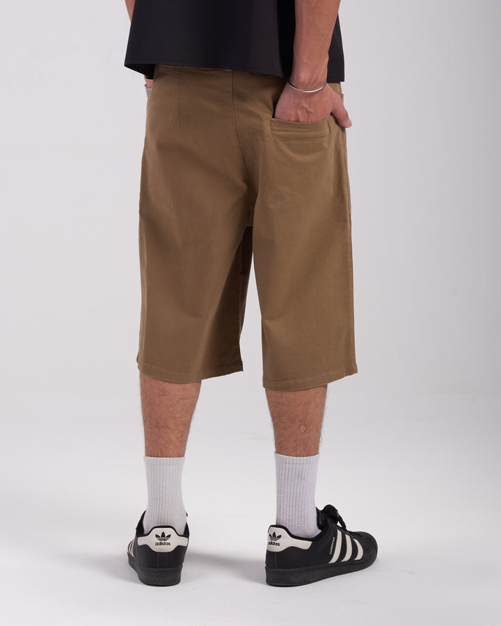 Camel pleated shorts
