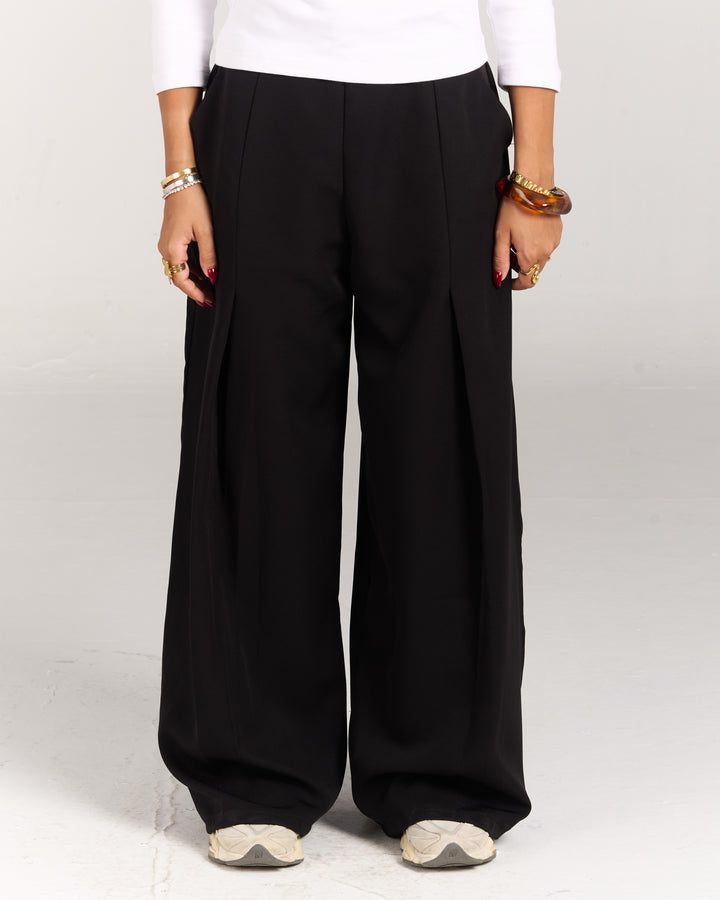 Black Women Tilted Pants